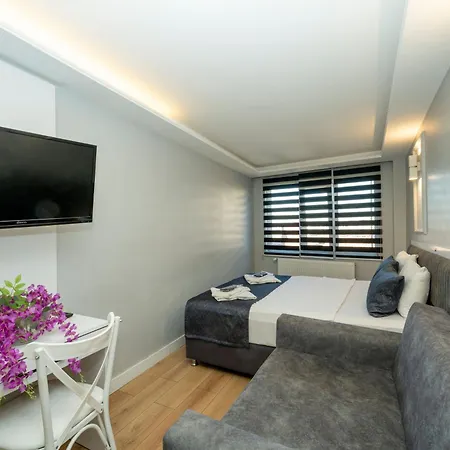Luce Taksim 아파트호텔 4*