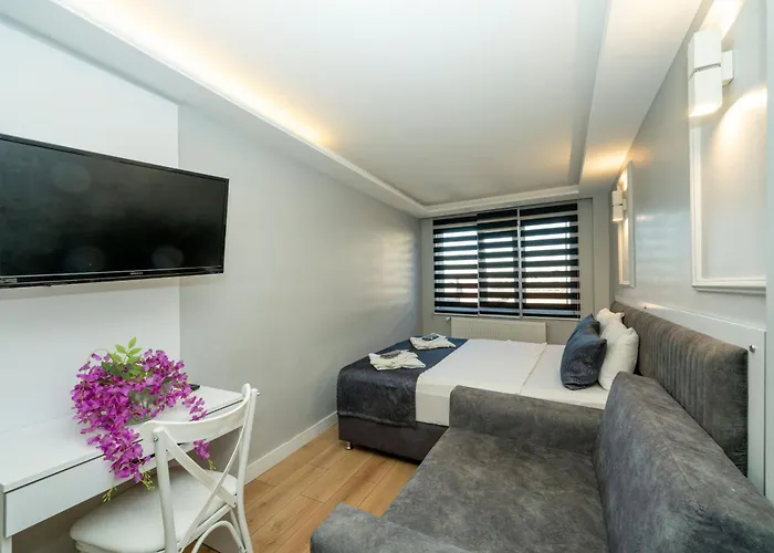 Luce Taksim 아파트호텔 4*